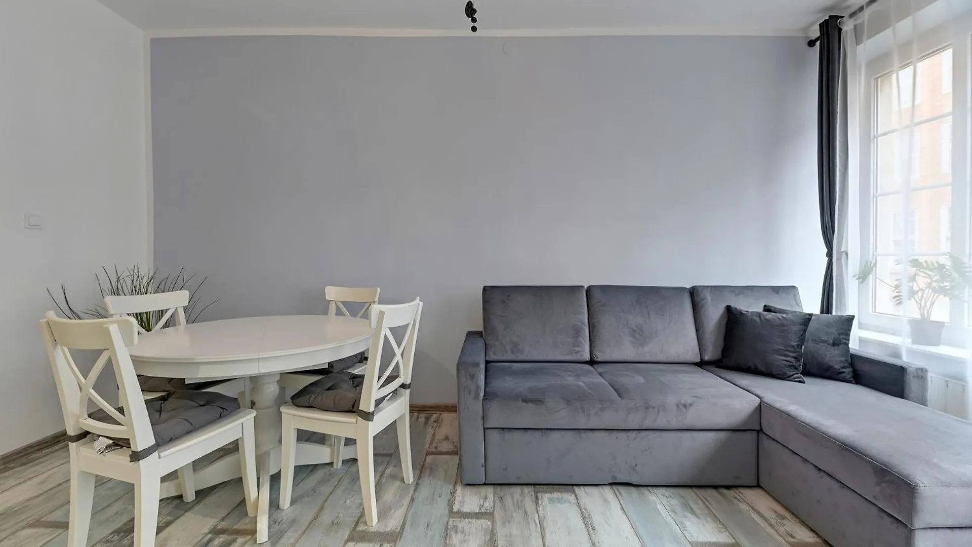 Dom & House - Apartments Old Town Ogarna